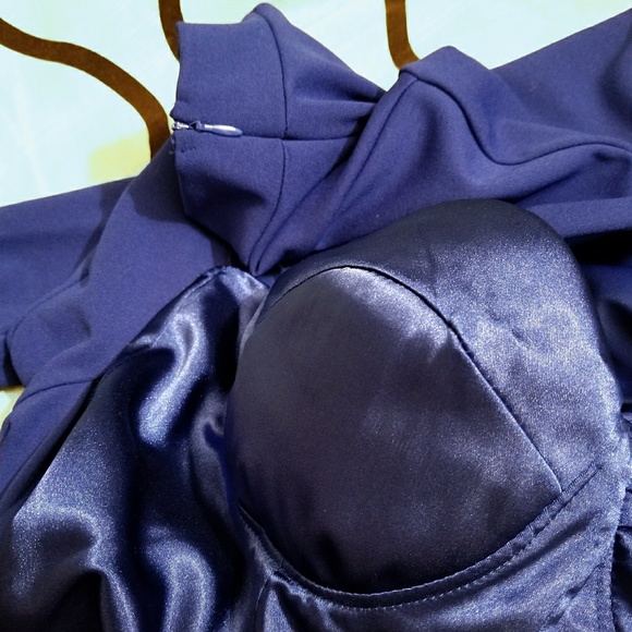 Royal Blue Bodycon Long Sleeved Dress NWT S M L - Picture 3 of 6